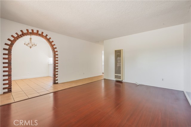 2653 Alice Street, Los Angeles CA: https://media.crmls.org/medias/346d9d26-3ae4-462c-b4e8-66a84214425e.jpg