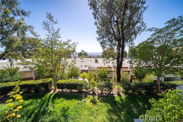 Detail Gallery Image 3 of 34 For 9512 via Venezia, Burbank,  CA 91504 - 3 Beds | 2 Baths