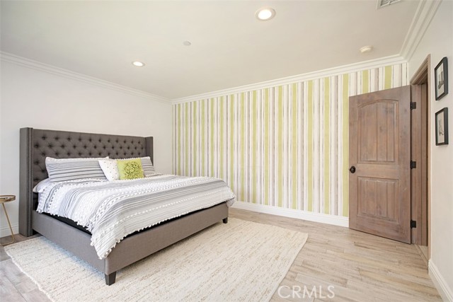 Detail Gallery Image 20 of 39 For 228 Ledroit St, Laguna Beach,  CA 92651 - 4 Beds | 3/1 Baths