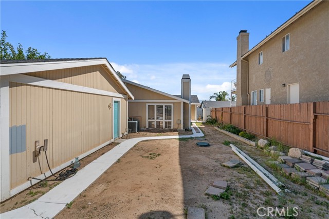 Detail Gallery Image 5 of 36 For 15510 Rose, Lake Elsinore,  CA 92530 - 3 Beds | 2 Baths