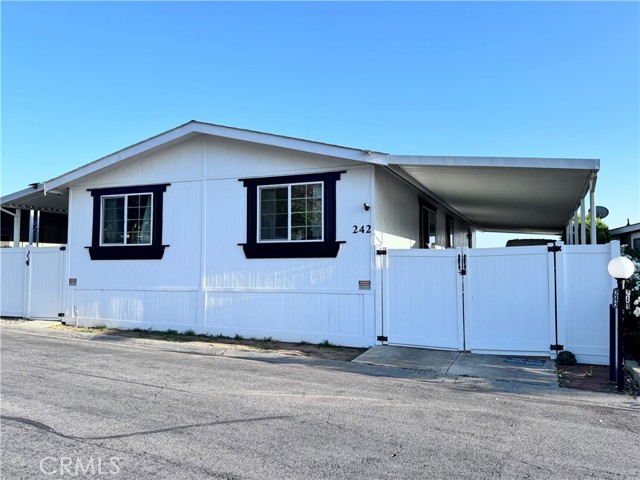 Detail Gallery Image 2 of 46 For 6130 Camino Real #242,  Jurupa Valley,  CA 92509 - 4 Beds | 2 Baths