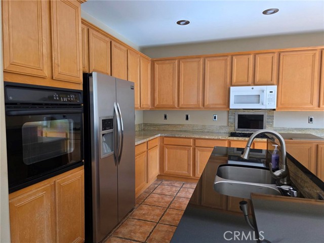 Detail Gallery Image 14 of 45 For 13491 Falcon Ridge Rd, Corona,  CA 92880 - 4 Beds | 3 Baths