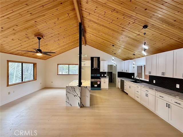 Detail Gallery Image 15 of 30 For 14721 Voltaire Dr, –,  CA 93225 - 2 Beds | 2 Baths