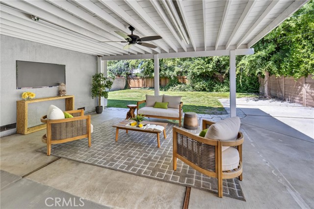 Detail Gallery Image 26 of 37 For 22647 Clarendon St, Woodland Hills,  CA 91367 - 3 Beds | 2 Baths