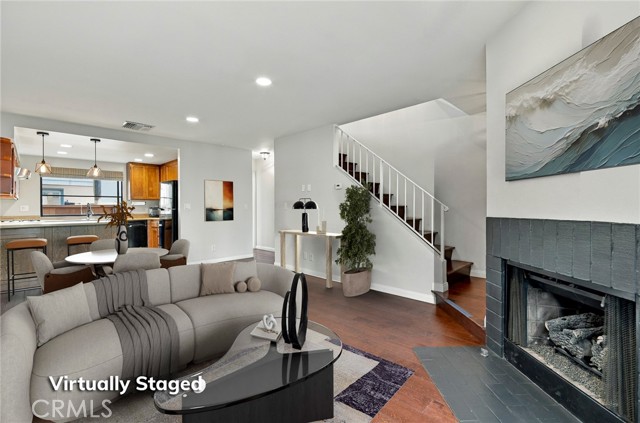 773 South Marengo Avenue, 3 photo 5