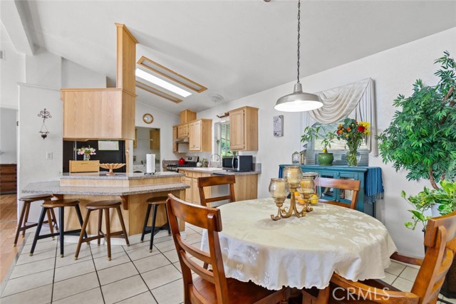 20401 Soledad Canyon Road, Canyon Country CA: https://media.crmls.org/medias/3470ef09-2fd0-4b9d-8643-df7cc8928352.jpg