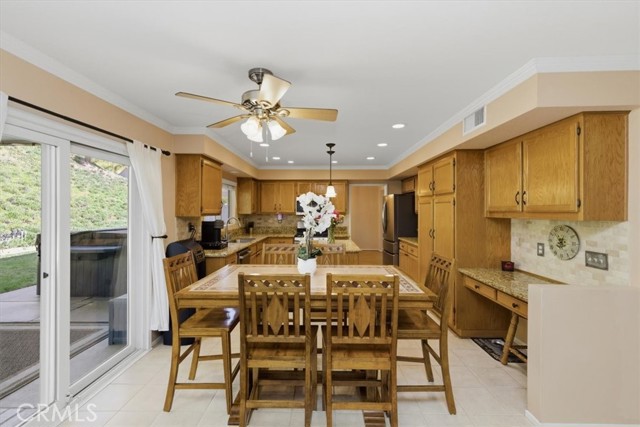 Detail Gallery Image 26 of 62 For 7743 Gold Buckle Ct, Highland,  CA 92346 - 4 Beds | 3 Baths