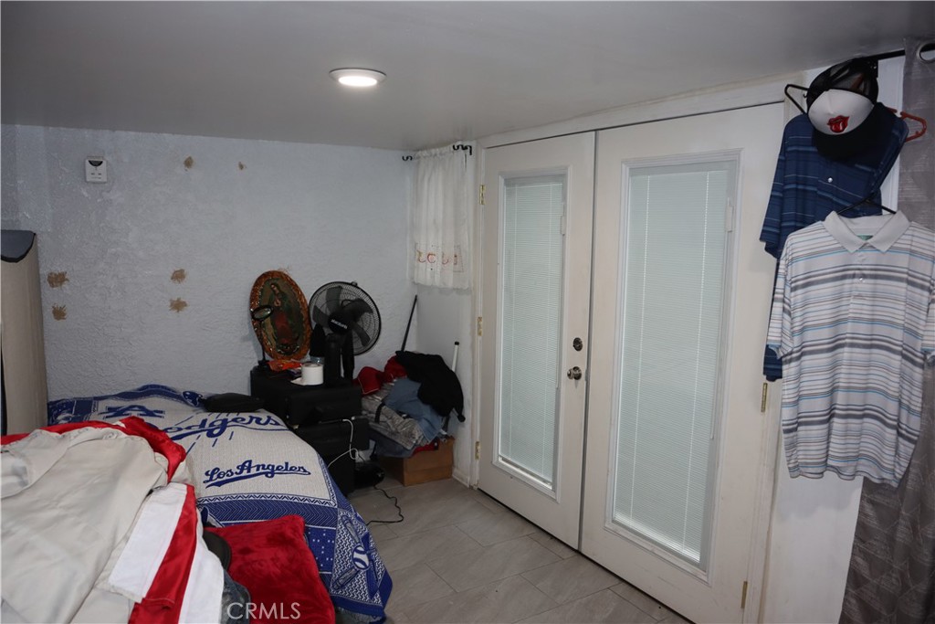 https://media.crmls.org/medias/3471706e-0889-4d6b-8f5b-8c490956638d.jpg?preset=X-Large