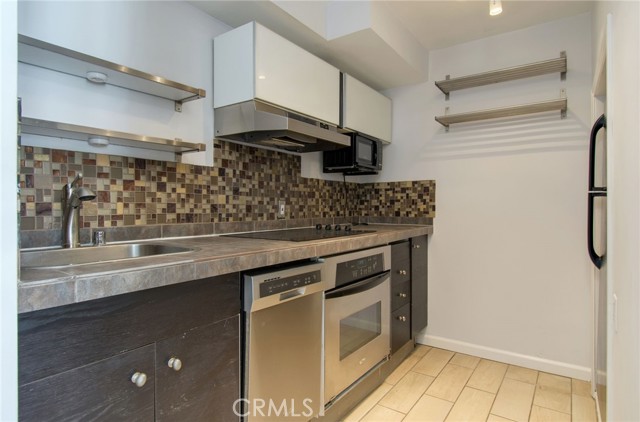 2368 Torrey Pines Road, La Jolla CA: https://media.crmls.org/medias/34720e2f-e6ad-44f6-aabd-7921829d8c1a.jpg