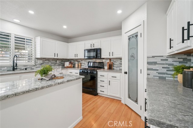 Detail Gallery Image 17 of 65 For 3796 Auburn Ridge, Perris,  CA 92571 - 5 Beds | 3/1 Baths