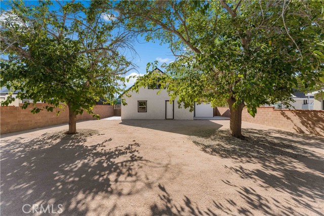 44008 Hoban Avenue, Lancaster CA: https://media.crmls.org/medias/347351da-3b2d-43aa-bae0-6900e90a1eb0.jpg