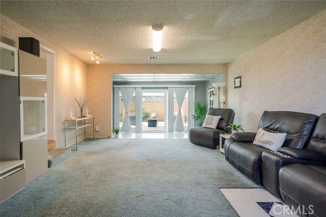 Image 7 of 38 For 4040 Lynd Avenue