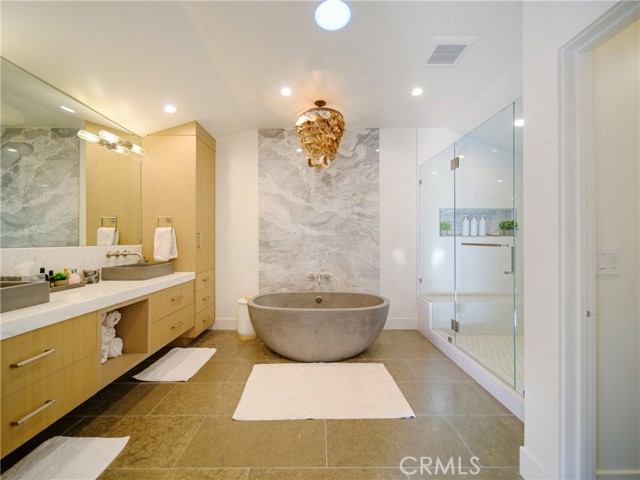 Detail Gallery Image 26 of 28 For 2000 Marlin Way, Newport Beach,  CA 92660 - 4 Beds | 3/1 Baths