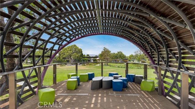 122 Fixie, Irvine CA: https://media.crmls.org/medias/34751e8b-61a8-4d3d-bc81-24a3efc94922.jpg