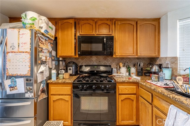 Detail Gallery Image 13 of 33 For 17874 El Mineral, Perris,  CA 92570 - 3 Beds | 2 Baths