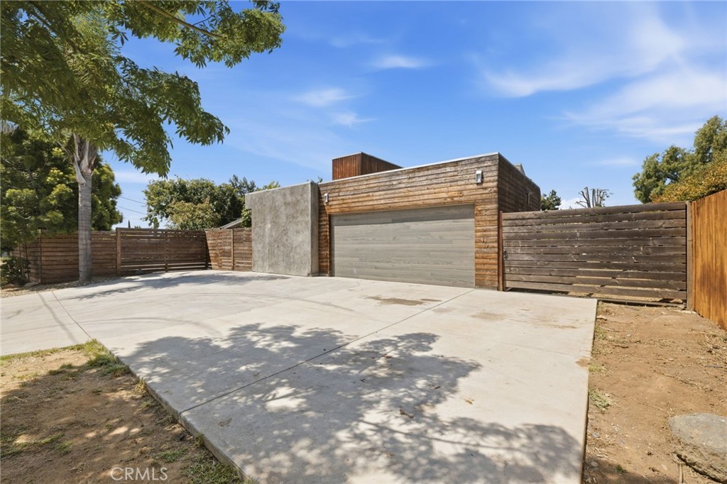 196 Santa Clara Drive