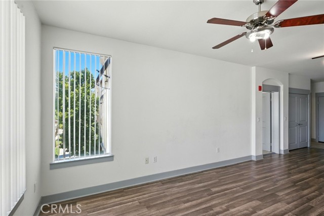 24585 Town Center Drive, Valencia CA: https://media.crmls.org/medias/3476079b-283c-4ba3-94ab-5aae39fca559.jpg