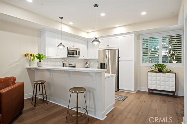 Detail Gallery Image 12 of 27 For 44 Coronado St #202,  Ventura,  CA 93001 - 2 Beds | 2/1 Baths