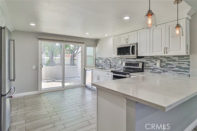 8152 Village 8, Camarillo CA: https://media.crmls.org/medias/3476bd0e-cb3c-4ffc-bf90-3f00761ac385.jpg