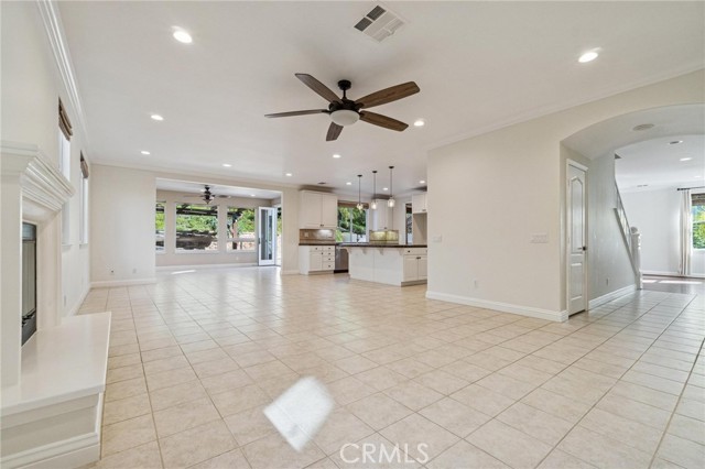 Detail Gallery Image 18 of 65 For 26511 Brooks Cir, Stevenson Ranch,  CA 91381 - 5 Beds | 3/1 Baths