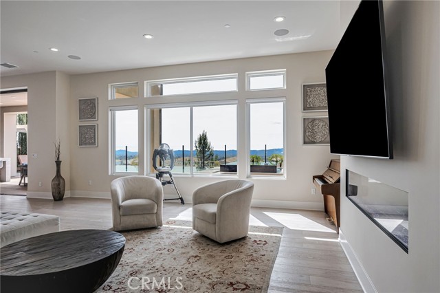 Detail Gallery Image 22 of 71 For 20532 W Birmingham Way, Porter Ranch,  CA 91326 - 4 Beds | 4/1 Baths