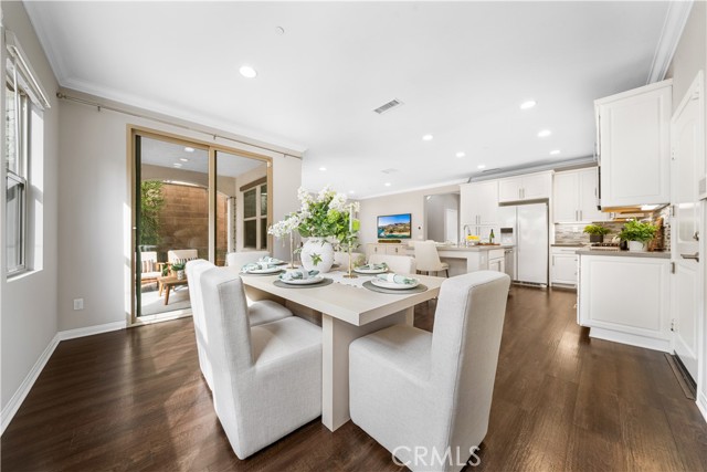 Detail Gallery Image 18 of 47 For 102 Yellow Pine, Irvine,  CA 92618 - 4 Beds | 4 Baths