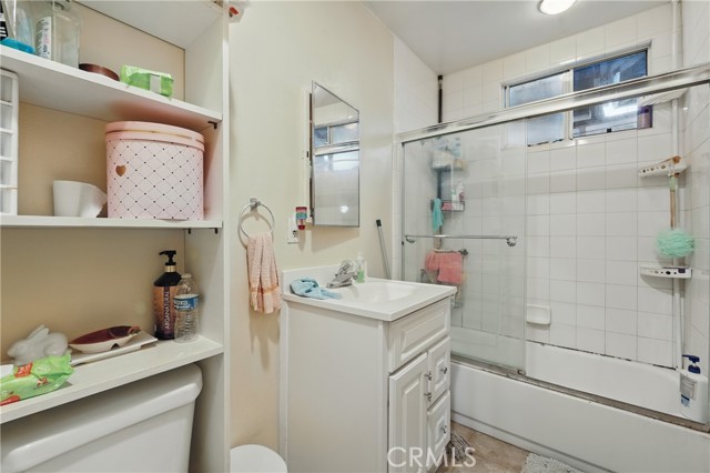 8235 Edna St, Pico Rivera CA: https://media.crmls.org/medias/3477a8cc-9e8a-4189-abb1-a0514cd830b0.jpg