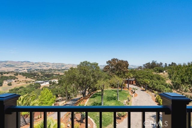 1110 Deer Canyon Road, Arroyo Grande CA: https://media.crmls.org/medias/3477c1da-0fc1-4b76-a54f-177ff59213e8.jpg