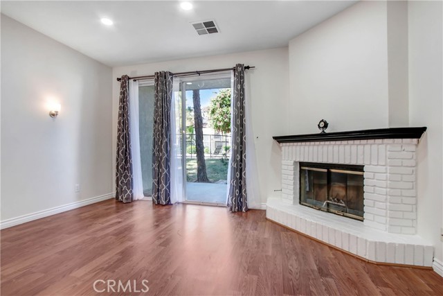 5606 Las Virgenes Road, Calabasas CA: https://media.crmls.org/medias/3477f901-7c9d-4dbf-b36a-5b7479ec3601.jpg