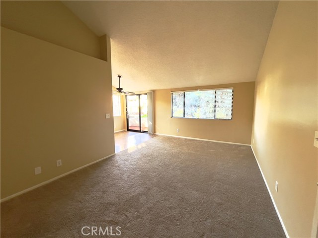 Detail Gallery Image 2 of 33 For 27949 Tyler Ln #346,  Canyon Country,  CA 91387 - 3 Beds | 2 Baths