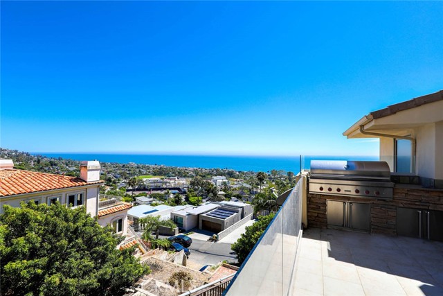 Detail Gallery Image 33 of 40 For 1076 Skyline Dr, Laguna Beach,  CA 92651 - 4 Beds | 4/1 Baths