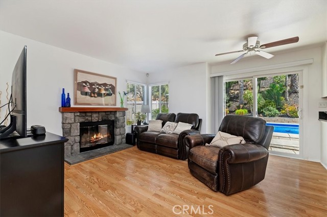 44938 Tehachapi, Temecula CA: https://media.crmls.org/medias/347a8c74-f8b7-474a-b5ca-04e55c37c97d.jpg