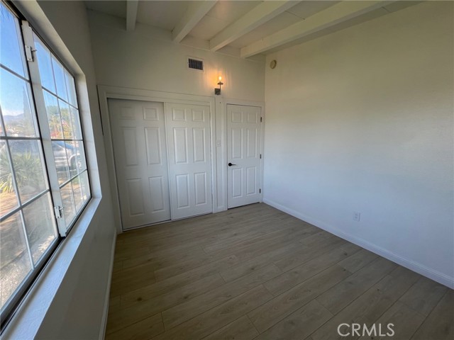 Detail Gallery Image 6 of 10 For 7061 Newbury Ave, San Bernardino,  CA 92404 - 4 Beds | 2 Baths