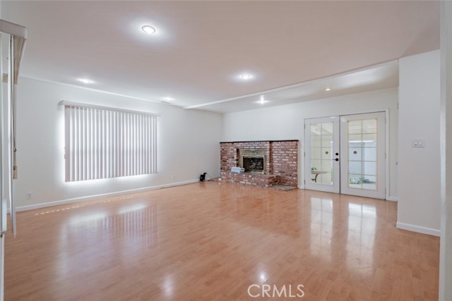 16908 Los Alimos Street, Granada Hills CA: https://media.crmls.org/medias/347b186d-72d6-4eae-8fb9-dfca857129f5.jpg