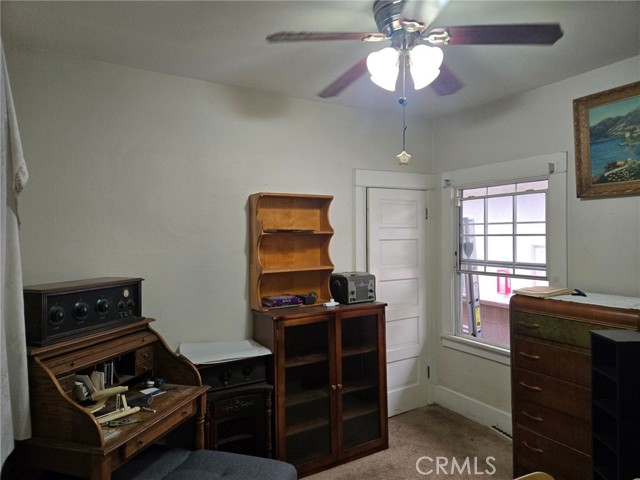 1121 Gladys Avenue, Long Beach CA: https://media.crmls.org/medias/347b30cb-e847-49d2-98df-9382947a3bee.jpg