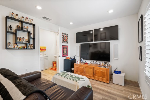 Detail Gallery Image 21 of 26 For 22321 Spanish Oak Ct, Torrance,  CA 90502 - 3 Beds | 2/2 Baths