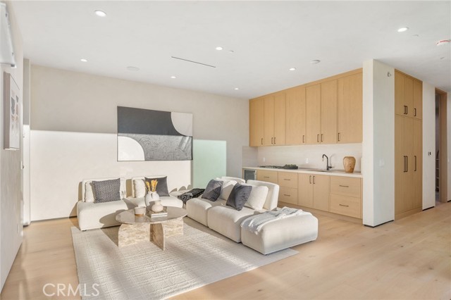 Detail Gallery Image 39 of 72 For 15447 Huston, Sherman Oaks,  CA 91403 - 5 Beds | 5/1 Baths