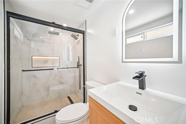 7831 Capistrano photo 37