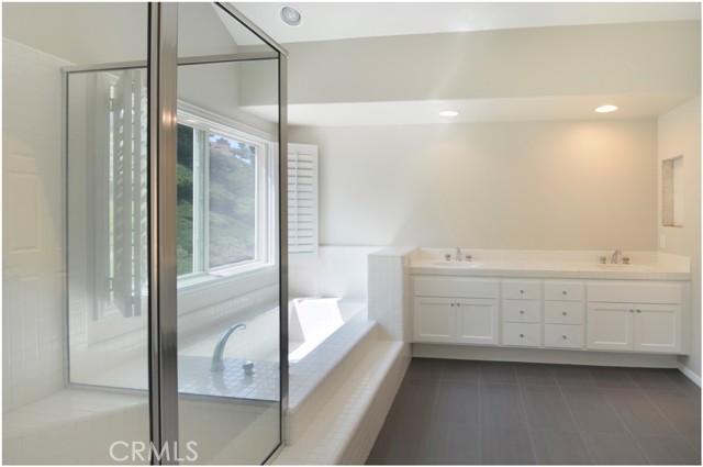 Detail Gallery Image 26 of 53 For 22132 Wayside, Mission Viejo,  CA 92692 - 4 Beds | 3 Baths