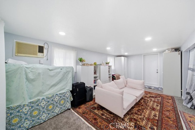 Detail Gallery Image 12 of 18 For 2057 W Coronet, Anaheim,  CA 92801 - 3 Beds | 2 Baths