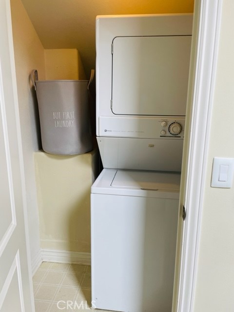 Detail Gallery Image 14 of 17 For 710 1/2 Marigold Ave, Corona Del Mar,  CA 92625 - 2 Beds | 1 Baths