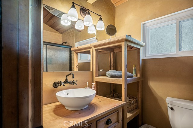 Detail Gallery Image 21 of 28 For 27941 Rainbow Dr, Lake Arrowhead,  CA 92352 - 3 Beds | 2 Baths