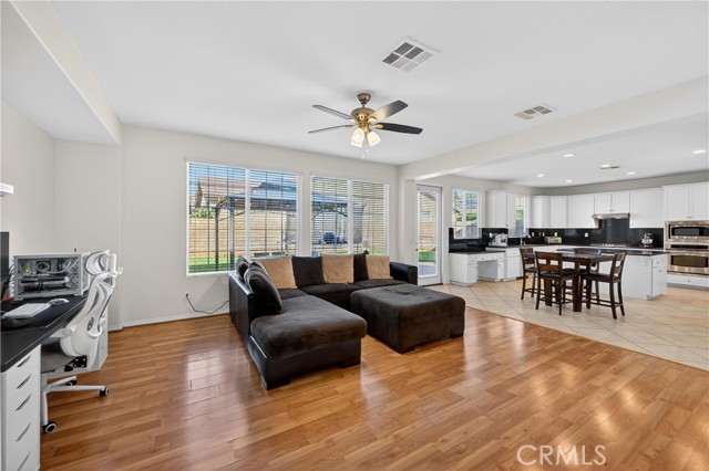 Detail Gallery Image 19 of 50 For 34581 Spindle Tree, Winchester,  CA 92596 - 5 Beds | 3 Baths