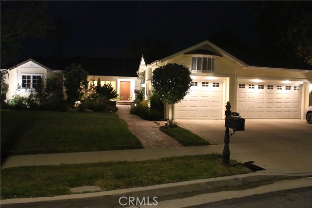 10625 Rathburn Avenue photo 2
