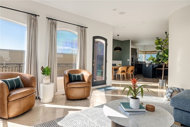 Detail Gallery Image 13 of 66 For 229 23rd, Manhattan Beach,  CA 90266 - 3 Beds | 4 Baths