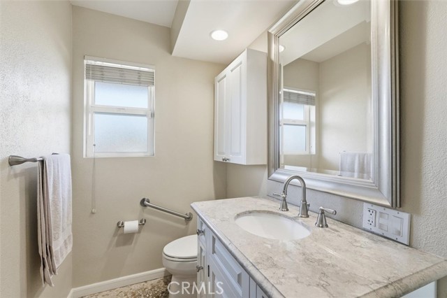 Detail Gallery Image 9 of 20 For 23017 Maple, Torrance,  CA 90505 - 2 Beds | 2 Baths