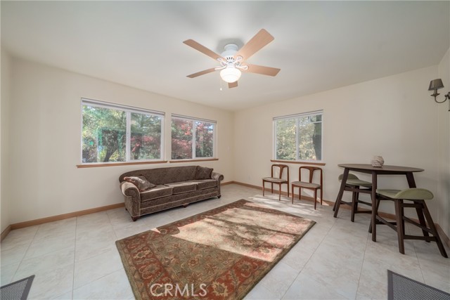 14274 Regina Way, Cobb CA: https://media.crmls.org/medias/3483396b-07a7-416b-9424-0f400a49fa2e.jpg