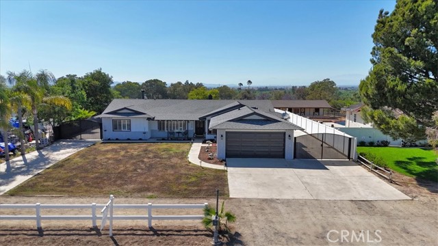 Detail Gallery Image 1 of 1 For 2938 Corydon Ave, Norco,  CA 92860 - 4 Beds | 2/1 Baths