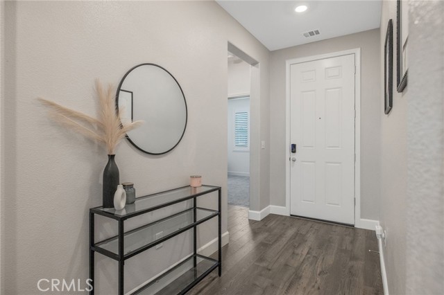 Detail Gallery Image 5 of 41 For 3531 E Laura Ct, Visalia,  CA 93292 - 3 Beds | 2 Baths