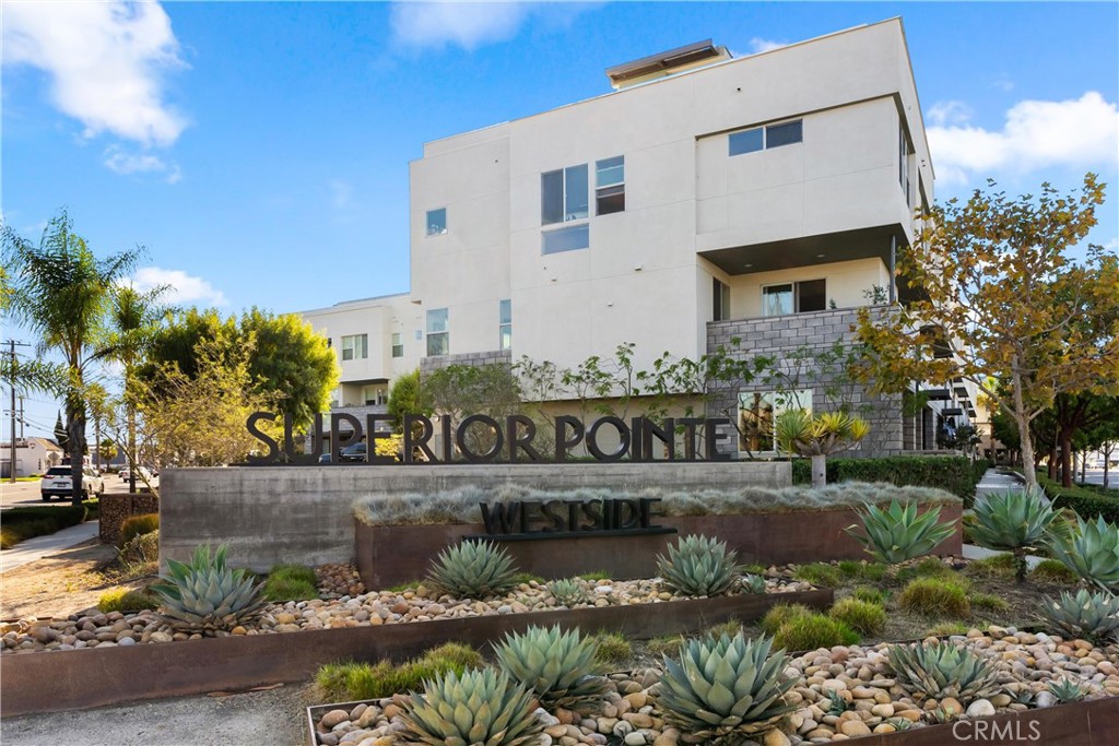 617 W 17th